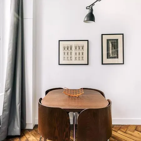 Lejlighed Bright In The 10arr. - 4 People