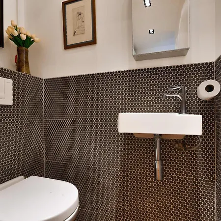 Bright In The 10arr. - 4 People Paris