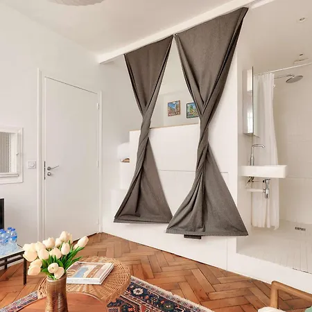 Bright In The 10arr. - 4 People * Paris